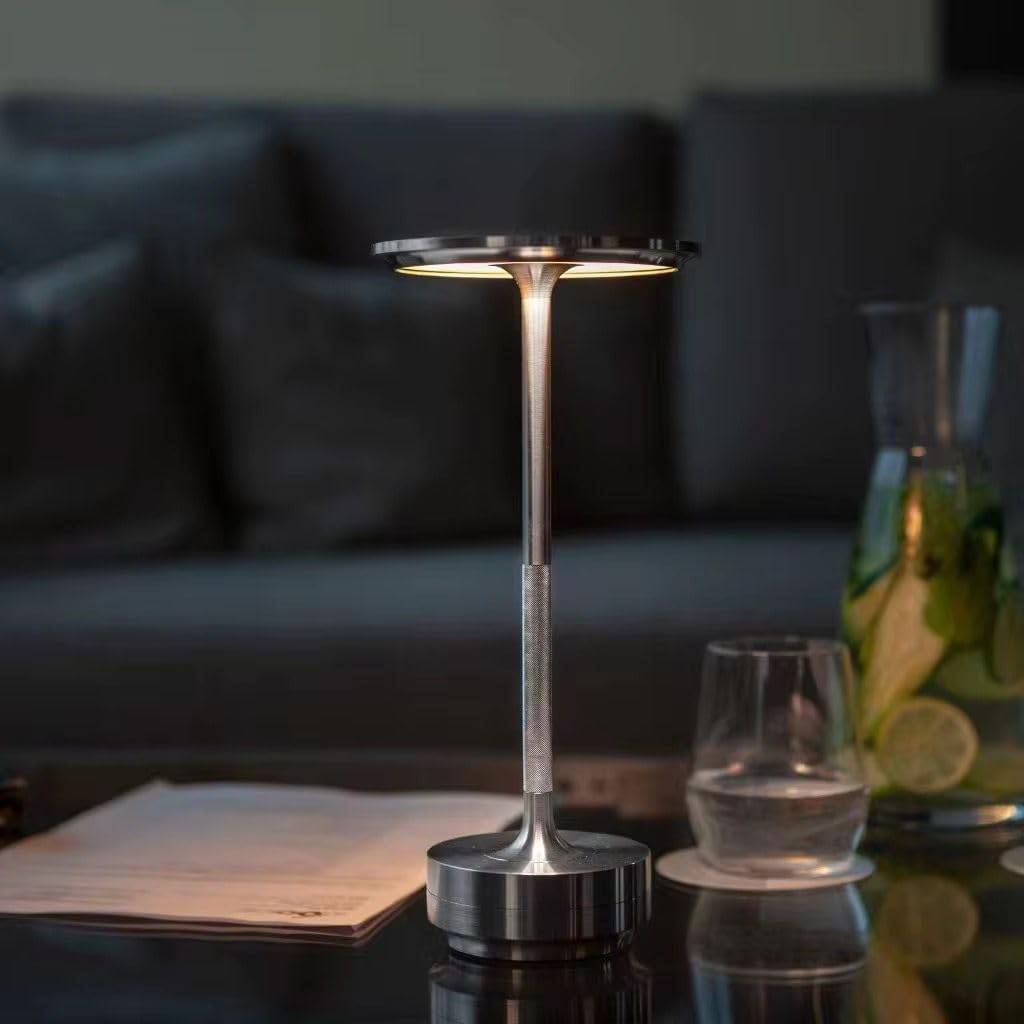 Lampa de masa LED Elegantă, reîncărcabilă și wireless, cu senzor tactil, ideală pentru citit și relaxare.