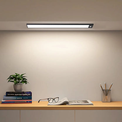 Lampă LED Premium Alba